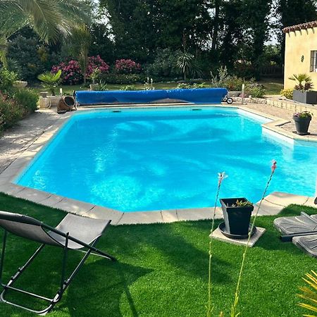 Appartement mansardé et climatisé 50 m2 Pompignan  Exterior foto