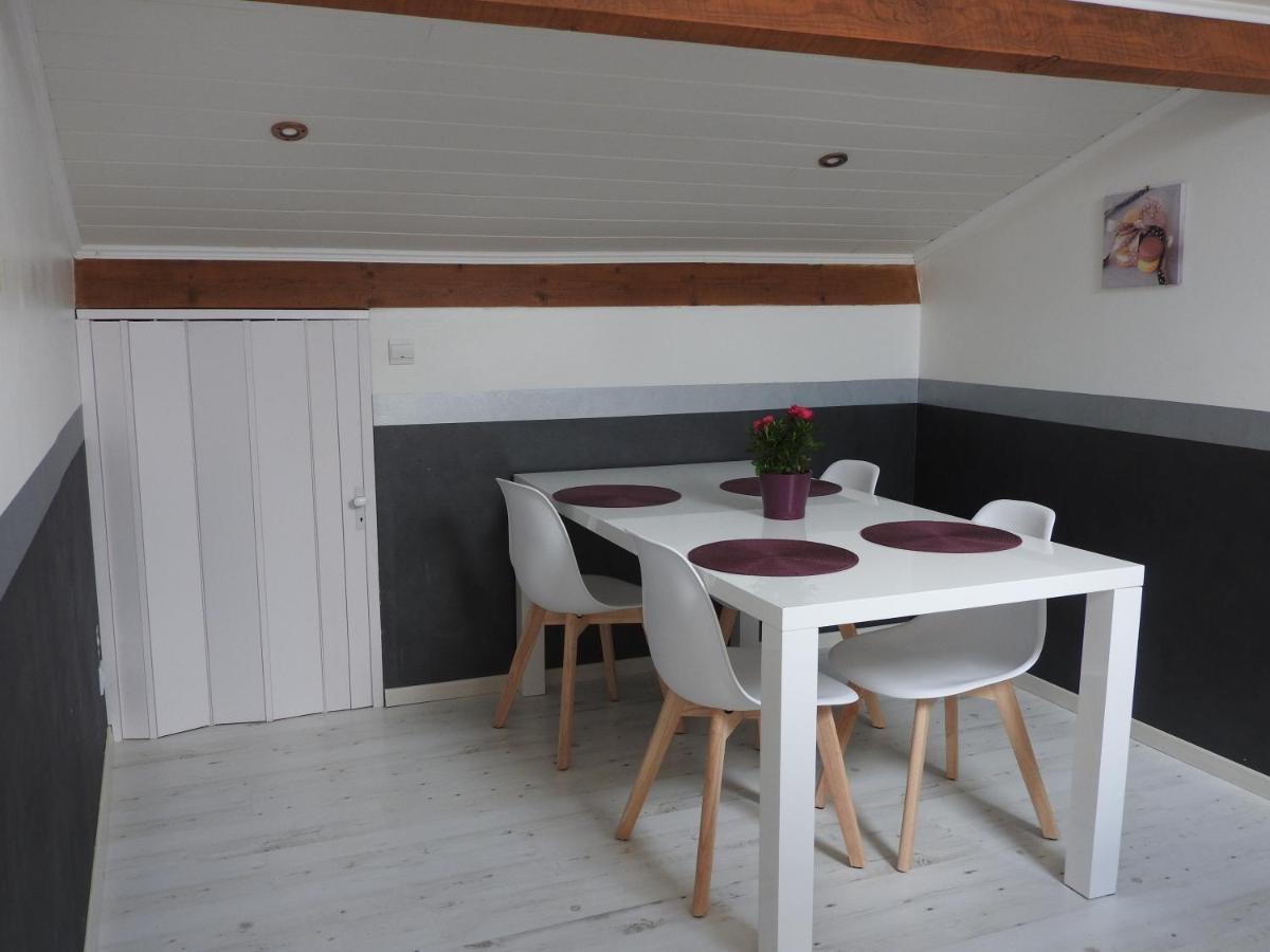 Appartement mansardé et climatisé 50 m2 Pompignan  Exterior foto