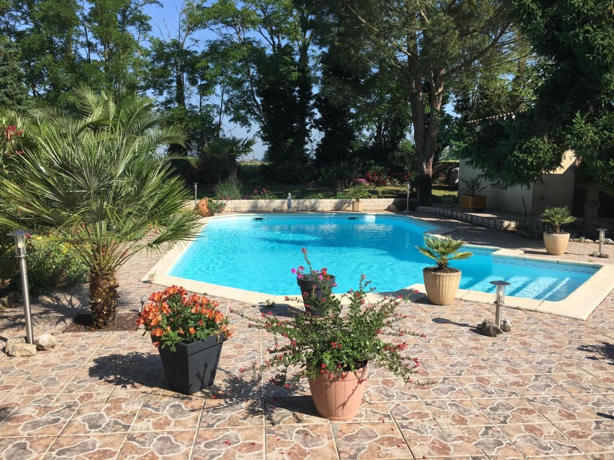 Appartement mansardé et climatisé 50 m2 Pompignan  Exterior foto