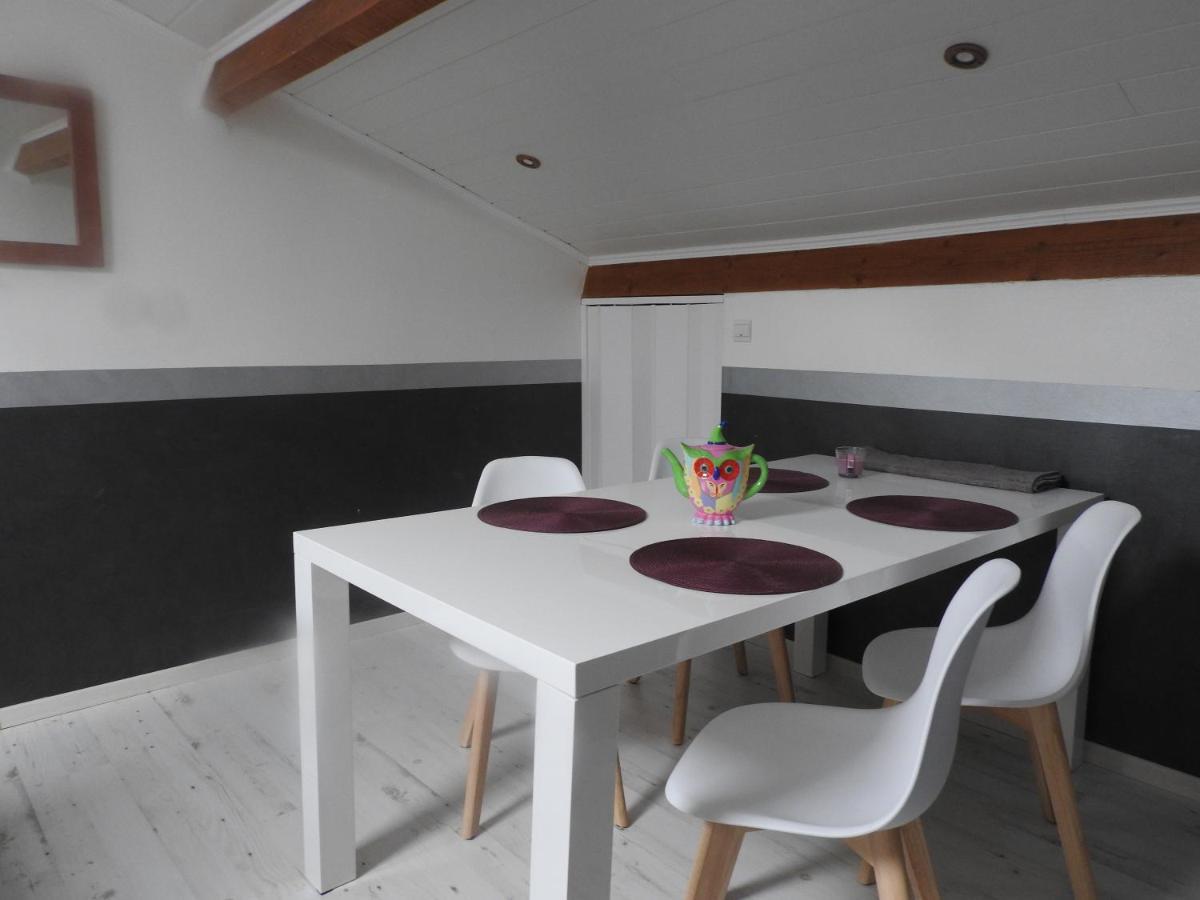 Appartement mansardé et climatisé 50 m2 Pompignan  Exterior foto