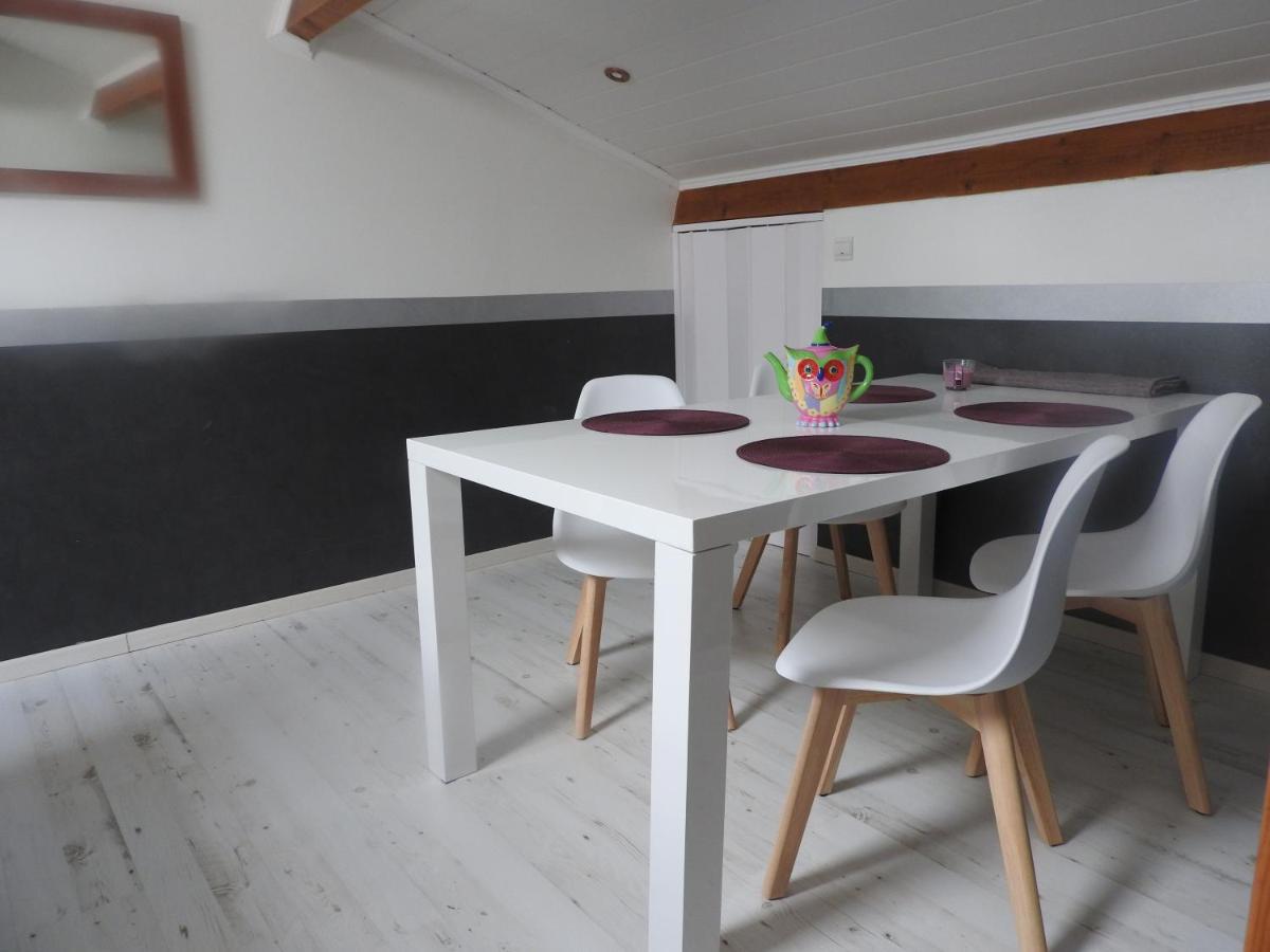 Appartement mansardé et climatisé 50 m2 Pompignan  Exterior foto