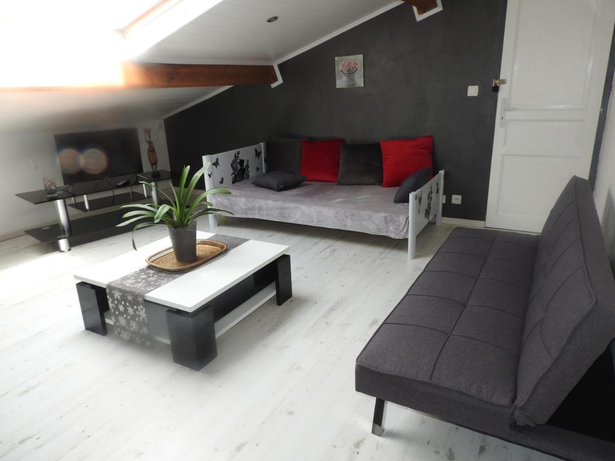 Appartement mansardé et climatisé 50 m2 Pompignan  Exterior foto