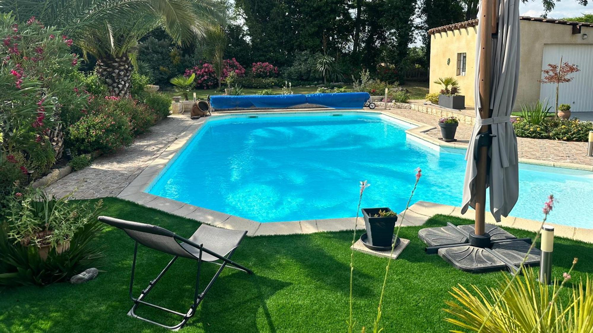Appartement mansardé et climatisé 50 m2 Pompignan  Exterior foto